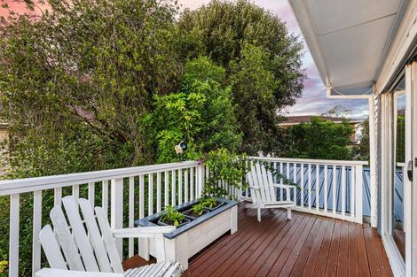 Photo of property in 15 Anich Road, Massey, Auckland, 0614