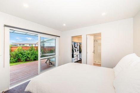 Photo of property in 5 Sharda Grove, Paraparaumu Beach, Paraparaumu, 5032