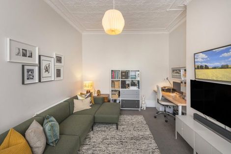 Photo of property in 18 Austin Street, Mount Victoria, Wellington, 6011