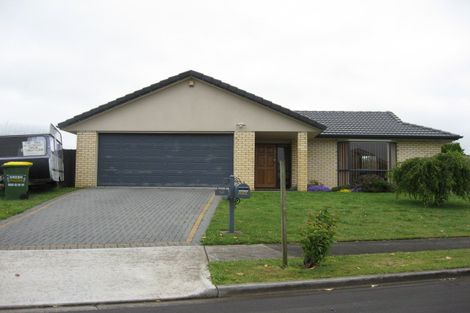 Photo of property in 14 Beverage Place, Rosehill, Papakura, 2113