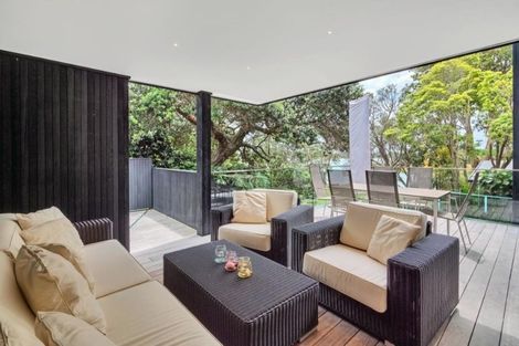 Photo of property in 14a Stanley Point Road, Stanley Point, Auckland, 0624