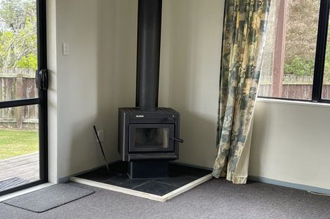 Photo of property in 30 Kowhai Street, Tokomaru, Palmerston North, 4474