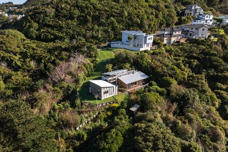 Photo of property in 12 Alanbrooke Place, Karori, Wellington, 6012