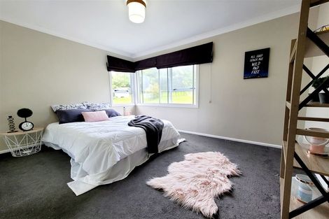 Photo of property in 11 Kimball Place, Johnsonville, Wellington, 6037