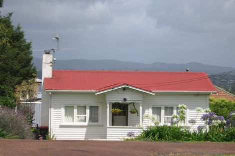 Photo of property in 183 Blockhouse Bay Road, Avondale, Auckland, 0600
