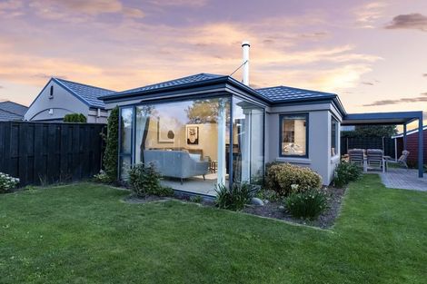Photo of property in 35 Beechwood Drive, Northwood, Christchurch, 8051