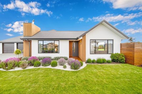 Photo of property in 19 Barewood Grove, West Melton, 7618