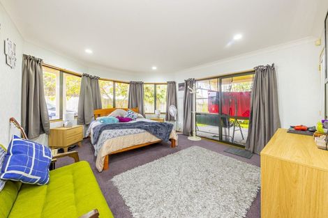 Photo of property in 223 Hill Road, The Gardens, Auckland, 2105
