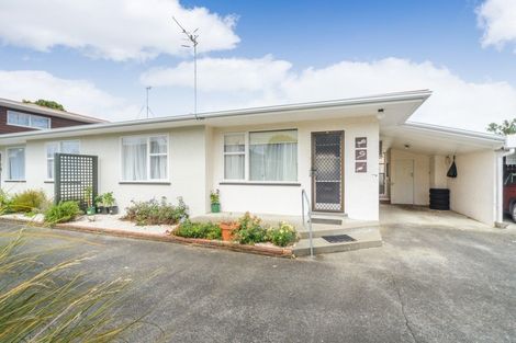 Photo of property in 2/360 College Street, West End, Palmerston North, 4410