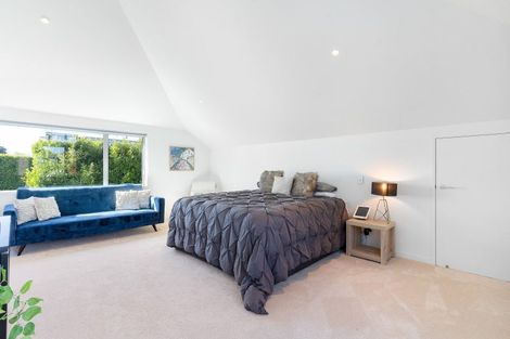 Photo of property in 40 Oceania Place, Mellons Bay, Auckland, 2014