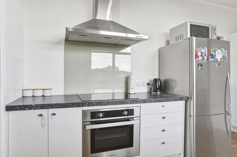 Photo of property in 7 Ovenden Street, Owaka, 9535