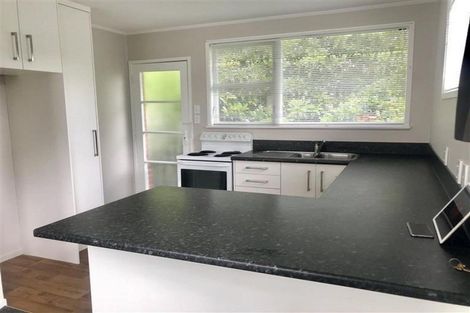 Photo of property in 3/20 Penning Road, Castor Bay, Auckland, 0620