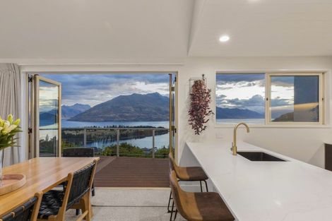 Photo of property in 7b Manchester Place, Queenstown, 9300