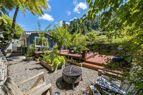 Photo of property in 139 Pinehaven Road, Pinehaven, Upper Hutt, 5019