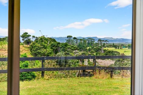 Photo of property in 1014 South Head Road, South Head, Helensville, 0874