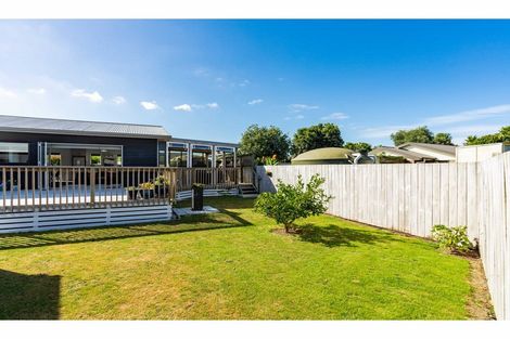 Photo of property in 16b Insley Street, Mangawhai, 0505