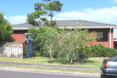 Photo of property in 1/14 Heathglen Place, Bayview, Auckland, 0629