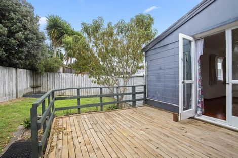 Photo of property in 17 Matai Street, Waiuku, 2123