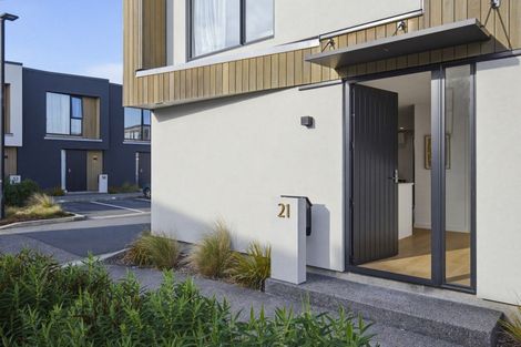 Photo of property in 21/10 Trieste Way, Paraparaumu, 5032