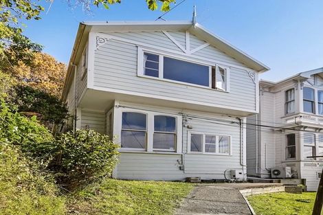 Photo of property in 1 Maarama Crescent, Aro Valley, Wellington, 6021