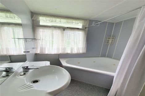 Photo of property in 45 Moeraki Road, Maoribank, Upper Hutt, 5018