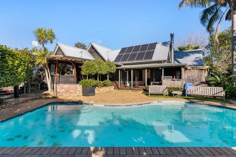 Photo of property in 679 Runciman Road, Runciman, Drury, 2578