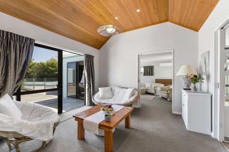 Photo of property in 86 Manly Street, Paraparaumu Beach, Paraparaumu, 5032