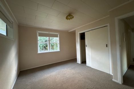 Photo of property in 1 La Trobe Street, Pakuranga Heights, Auckland, 2010
