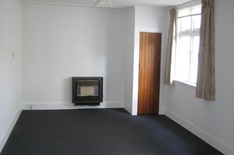 Photo of property in 25 Kingswood Street, Takaro, Palmerston North, 4412