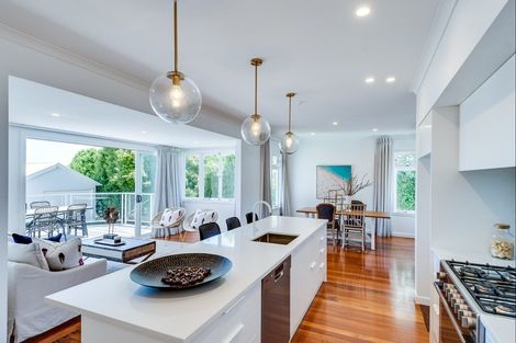 Photo of property in 51 Te Mata Road, Havelock North, 4130