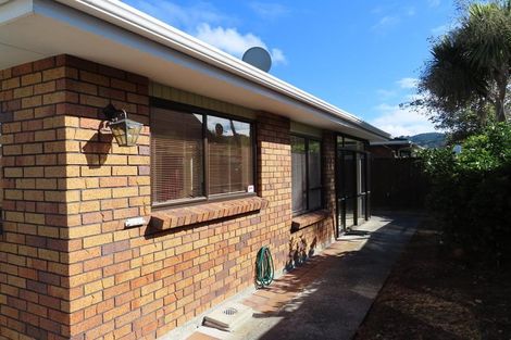Photo of property in 1/715b Fergusson Drive, Elderslea, Upper Hutt, 5018