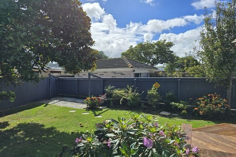 Photo of property in 5 Holyoake Crescent, Avalon, Lower Hutt, 5011