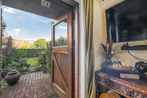 Photo of property in 4/6 Quiet Woman Way, Monaco, Nelson, 7011