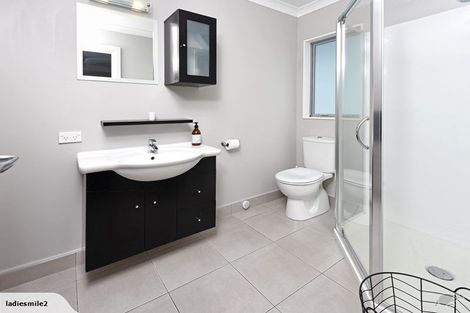 Photo of property in 69a Barrack Road, Mount Wellington, Auckland, 1060