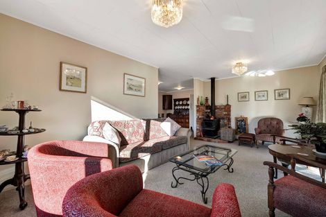 Photo of property in 71 Tarata Road, Inglewood, 4387