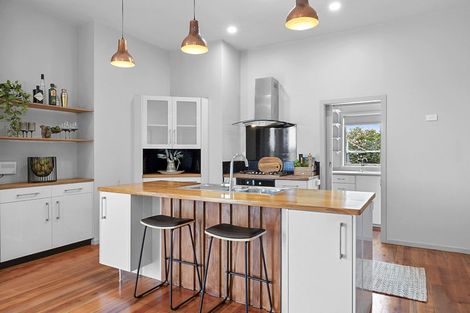 Photo of property in 44 Karamea Street, Whalers Gate, New Plymouth, 4310