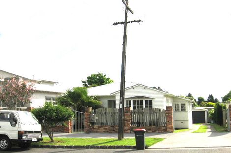 Photo of property in 14 Maranui Avenue, Point Chevalier, Auckland, 1022
