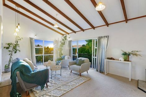 Photo of property in 7 Napier Grove, Waikanae Beach, Waikanae, 5036