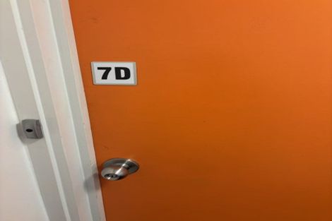 Photo of property in 240 Taranaki Street, Mount Cook, Wellington, 6011