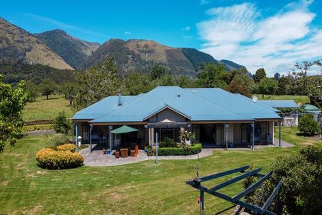 Photo of property in 92 Packard Road, Motupipi, Takaka, 7183