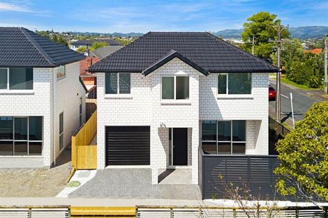 Photo of property in 14b Kirrie Avenue, Te Atatu South, Auckland, 0610