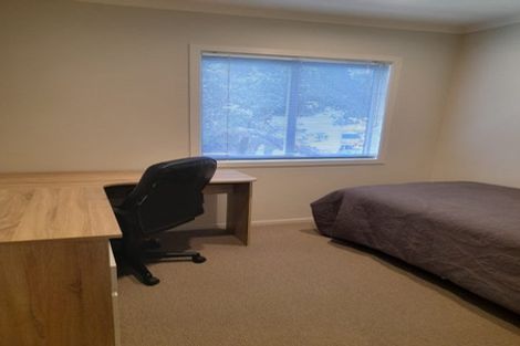 Photo of property in The Strand, 3/16 Ronald Street, Strandon, New Plymouth, 4312