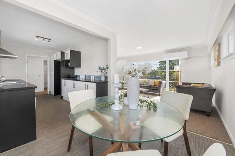 Photo of property in 12 Clayton Road, Manurewa, Auckland, 2102