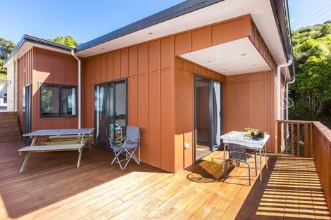 Photo of property in 61a Riverstone Drive, Riverstone Terraces, Upper Hutt, 5018