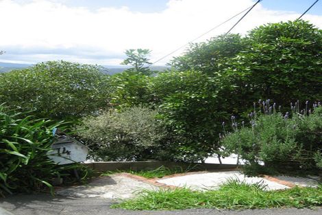 Photo of property in 74 Tio Tio Road, Seatoun, Wellington, 6022