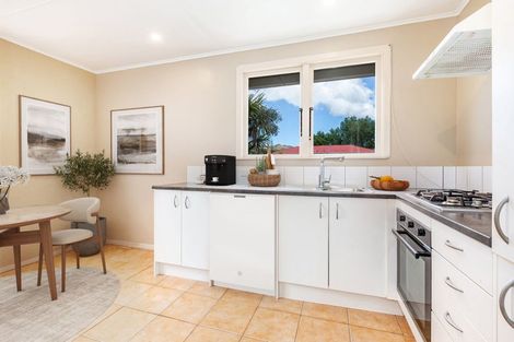 Photo of property in 15 Kalingo Street, Waitangirua, Porirua, 5024