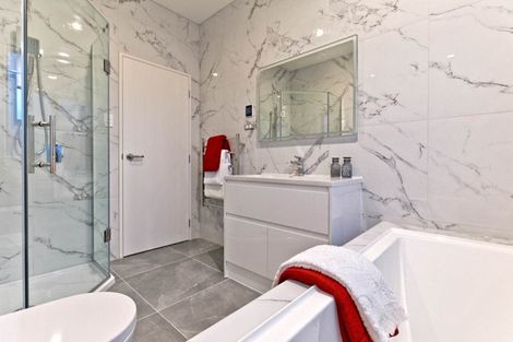 Photo of property in 40 Takurua Terrace, Orewa, 0931