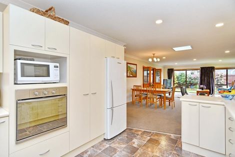 Photo of property in 78 Regency Crescent, Redwood, Christchurch, 8051