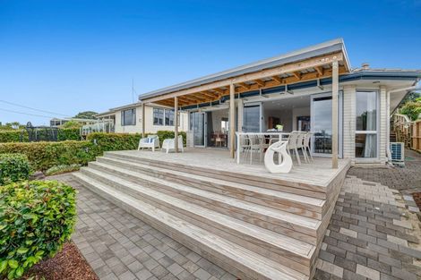 Photo of property in 43 Waiora Road, Stanmore Bay, Whangaparaoa, 0932