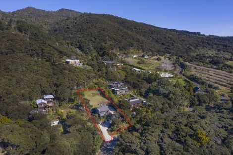 Photo of property in 33 Whaanga Road, Raglan, 3297